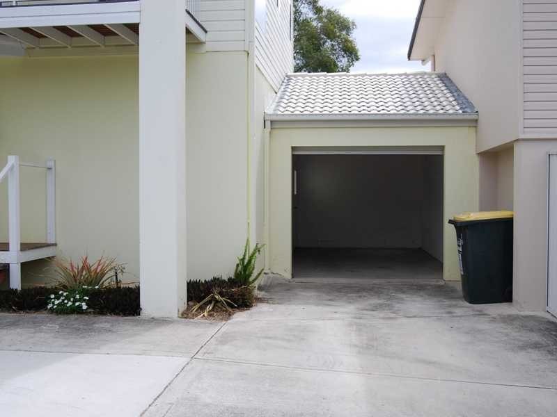 16a Loder Street, Biggera Waters QLD 4216