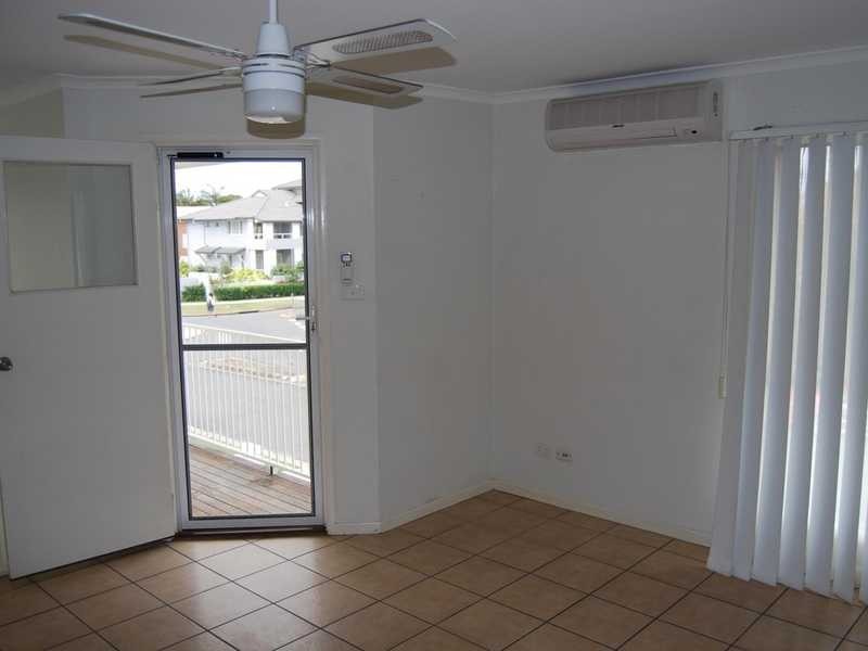 16a Loder Street, Biggera Waters QLD 4216