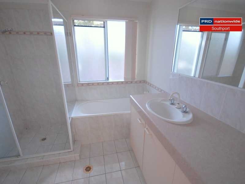 18/15 Fortuna Place, Parkwood QLD 4214