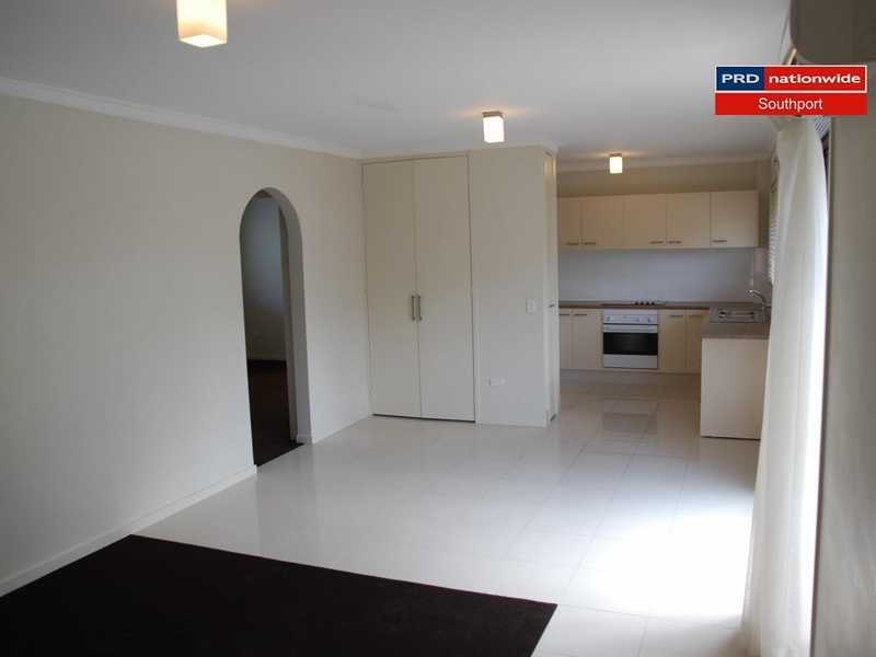 Unit 3/147 High Street, Southport QLD 4215