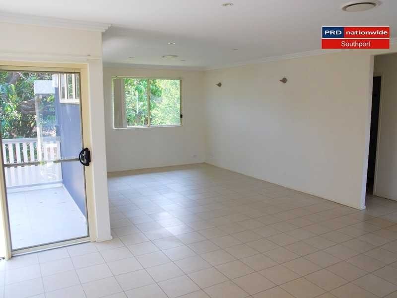 7/4-6 Locke Street, Southport QLD 4215