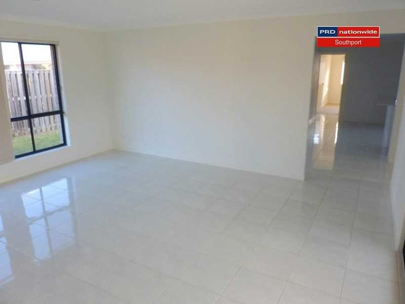 45 Kingsford Drive, Upper Coomera QLD 4209