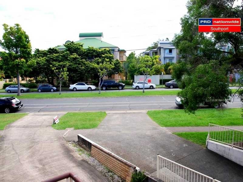 Unit 3/147 High Street, Southport QLD 4215