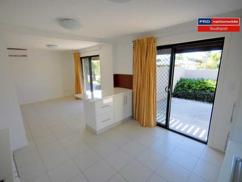 1/14 Judith Avenue, Southport QLD 4215