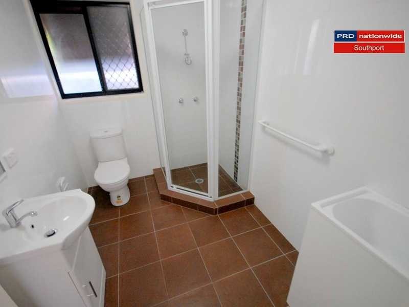 1/14 Judith Avenue, Southport QLD 4215