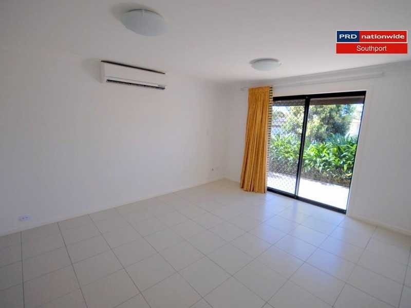 1/14 Judith Avenue, Southport QLD 4215