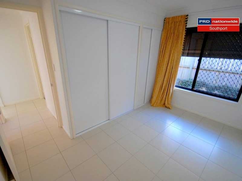 1/14 Judith Avenue, Southport QLD 4215