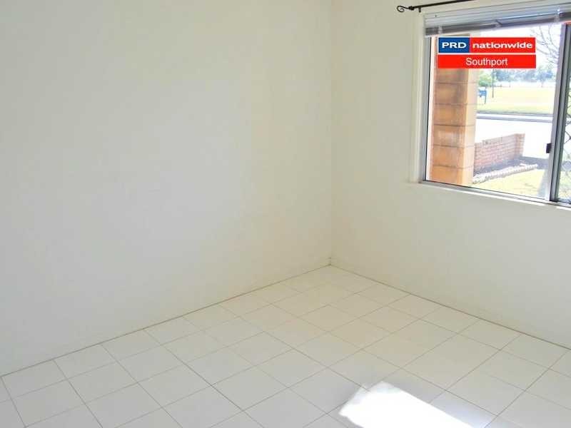 Unit 2/126 Marine Parade, Southport QLD 4215