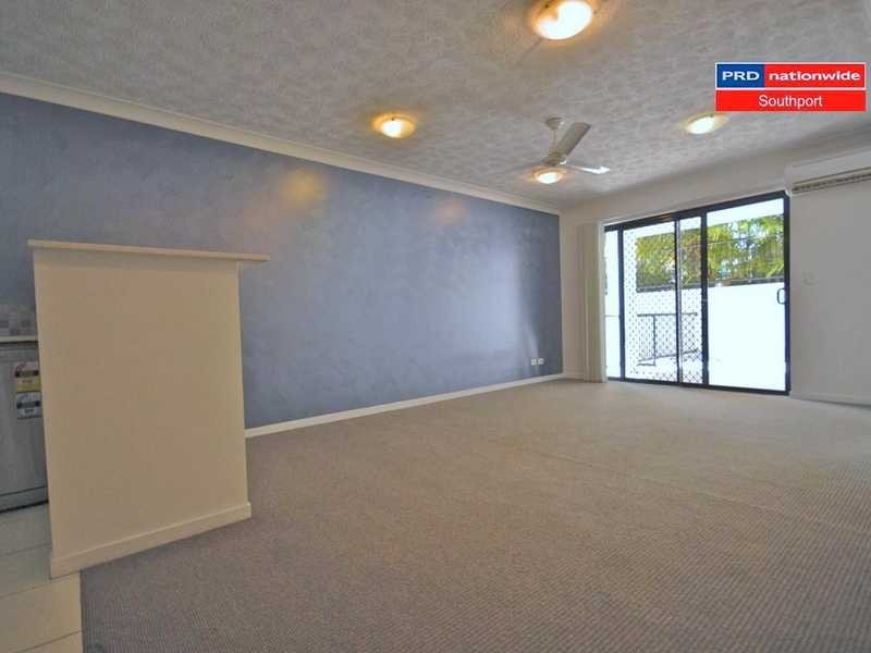 Unit 2/15-17 Lloyd Street, Southport QLD 4215