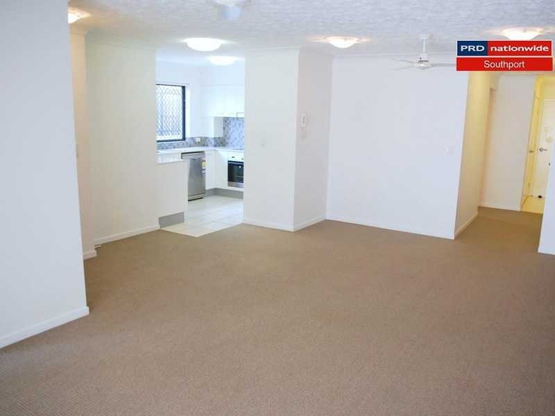 Unit 1/15-17 Lloyd Street, Southport QLD 4215