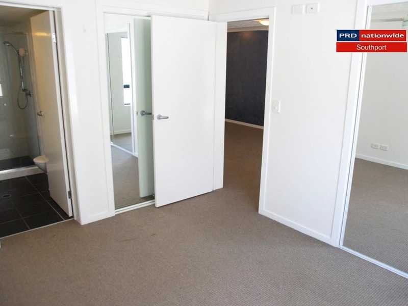 Unit 1/15-17 Lloyd Street, Southport QLD 4215