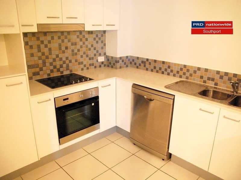 Unit 17/15-17 Lloyd Street, Southport QLD 4215