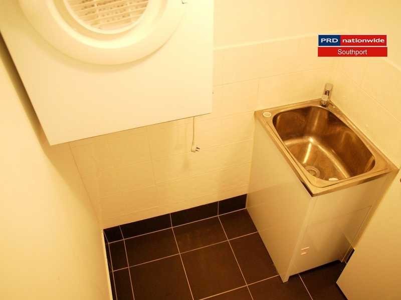 Unit 17/15-17 Lloyd Street, Southport QLD 4215