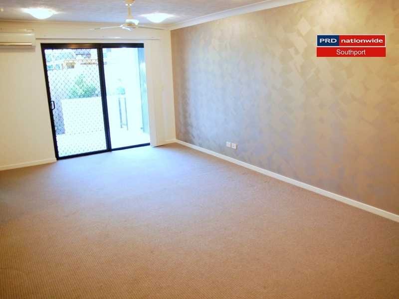 Unit 17/15-17 Lloyd Street, Southport QLD 4215
