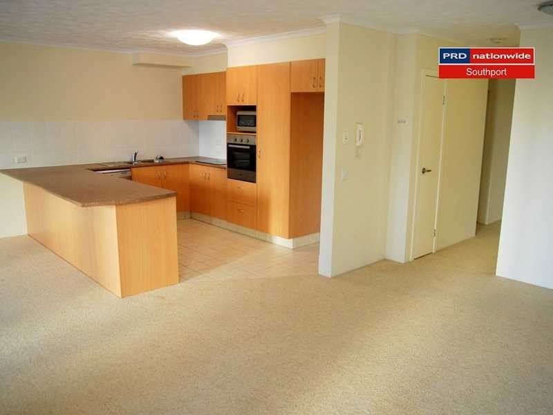 Unit 6/4-6 Proud, Labrador QLD 4215