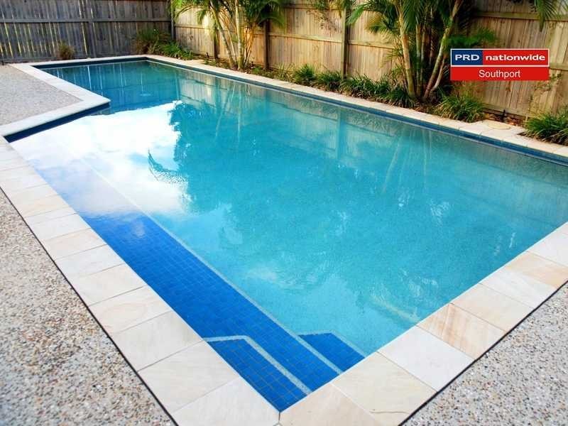 Unit 6/4-6 Proud, Labrador QLD 4215