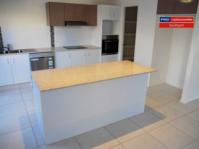 53 Sickle Avenue, Hope Island QLD 4212