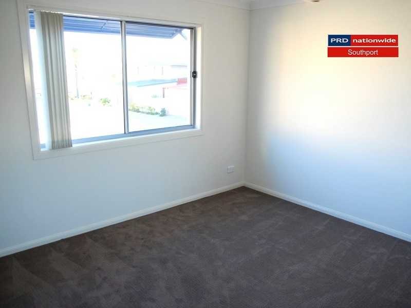 53 Sickle Avenue, Hope Island QLD 4212