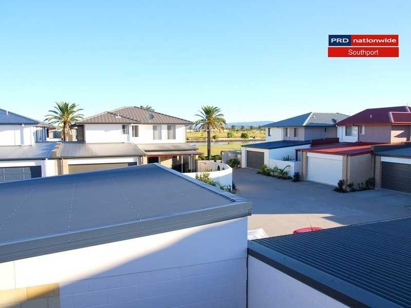 53 Sickle Avenue, Hope Island QLD 4212