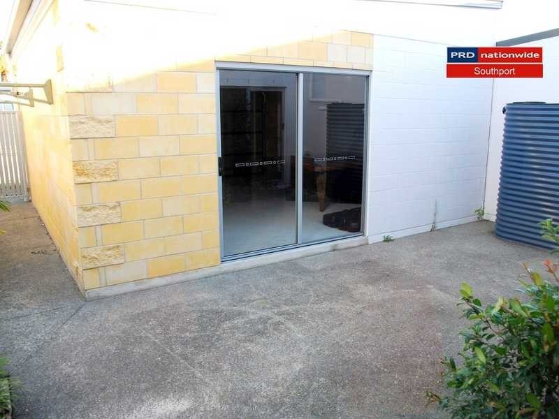 53 Sickle Avenue, Hope Island QLD 4212