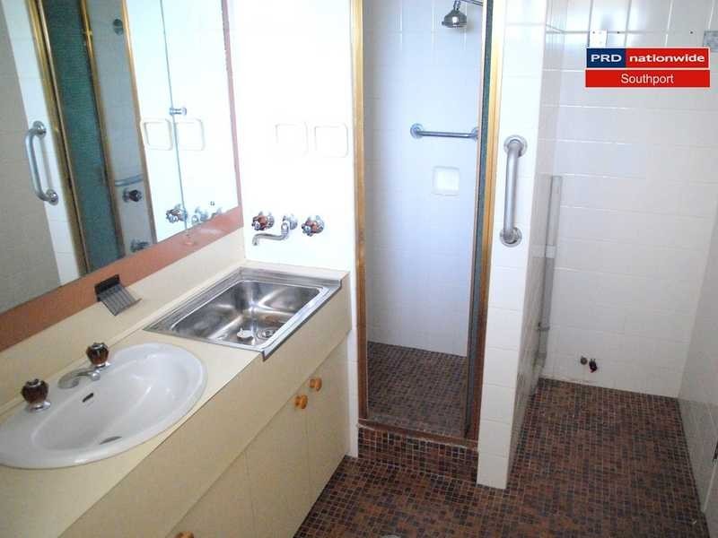 Unit 9/2 Marine Parade, Southport QLD 4215