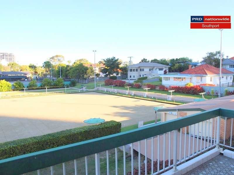 Unit 9/2 Marine Parade, Southport QLD 4215