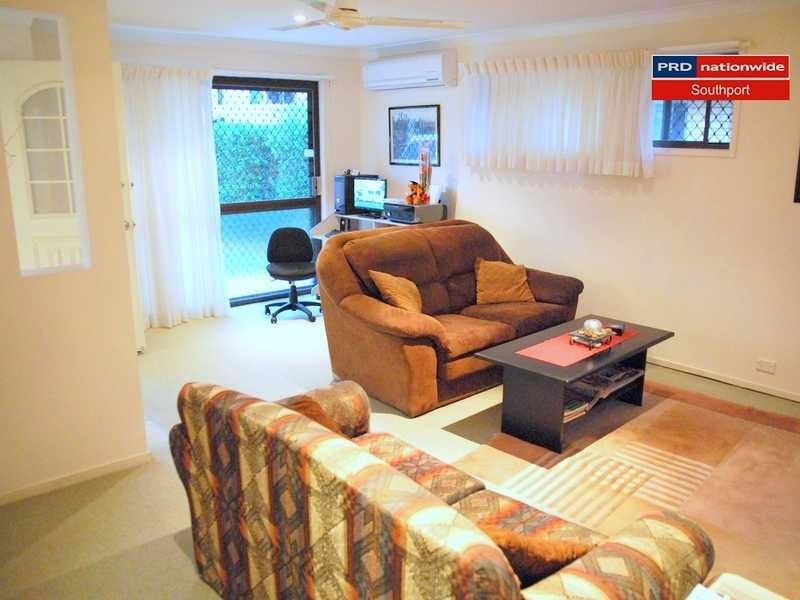 40 Broadwater Street, Runaway Bay QLD 4216