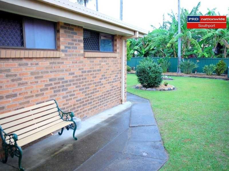 40 Broadwater Street, Runaway Bay QLD 4216