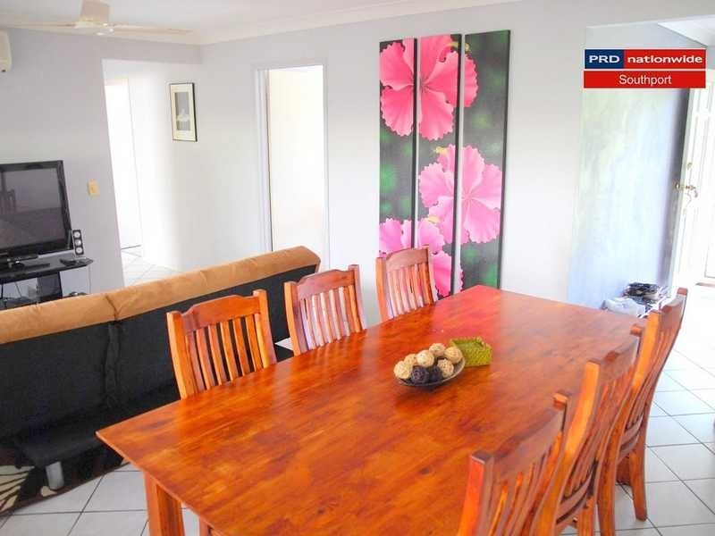 4 Sheldon Court, Worongary QLD 4213