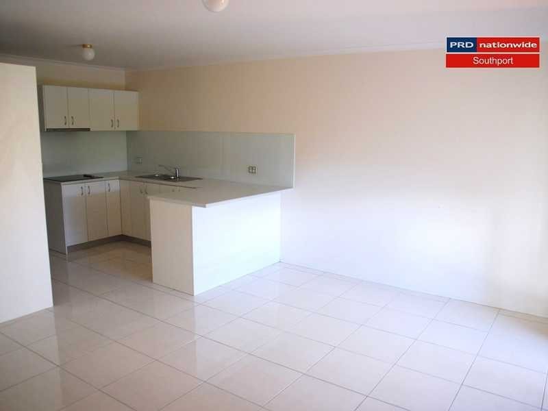 2/54 Galloway Street, Ashmore QLD 4214