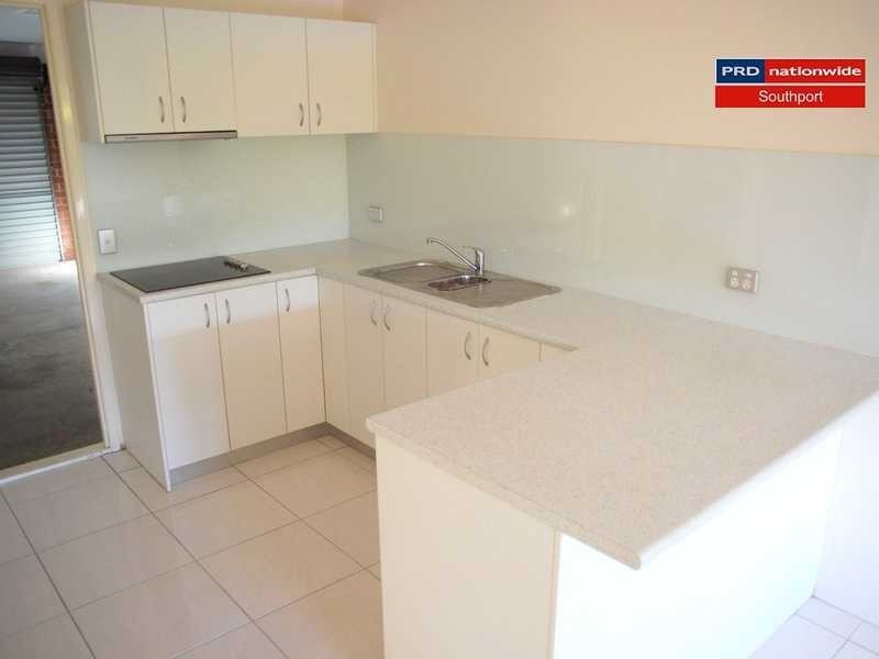 2/54 Galloway Street, Ashmore QLD 4214