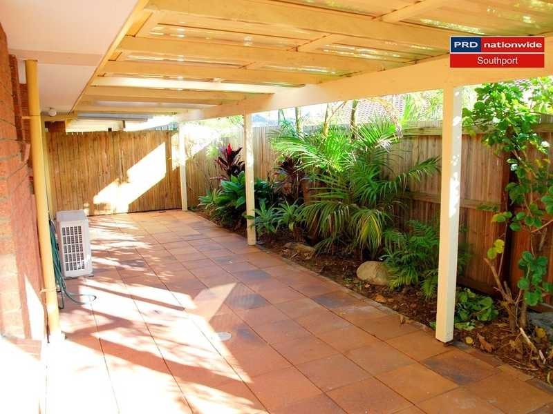 2/54 Galloway Street, Ashmore QLD 4214