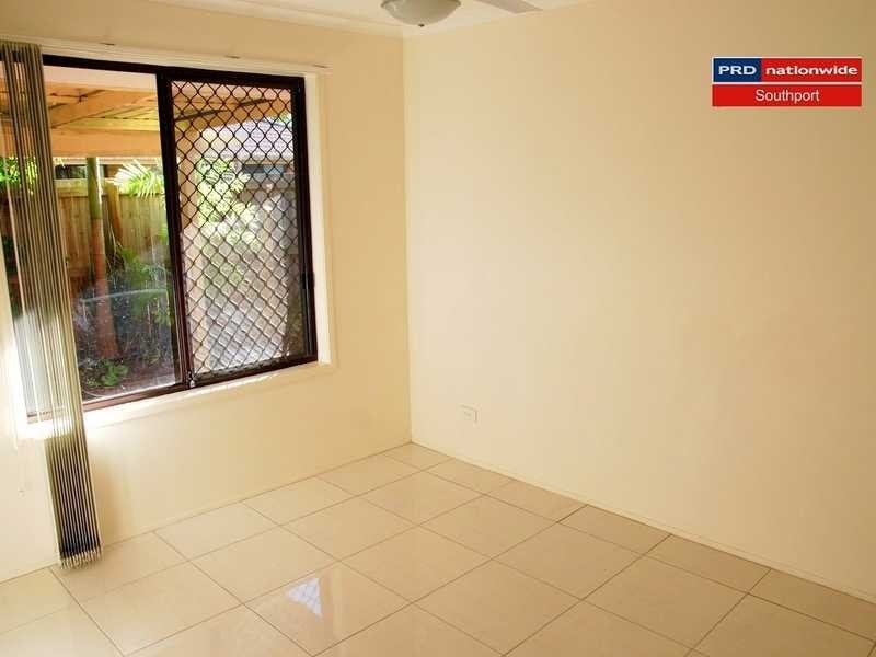 2/54 Galloway Street, Ashmore QLD 4214