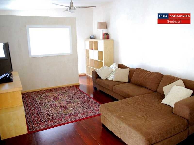 6 The Glen, Southport QLD 4215