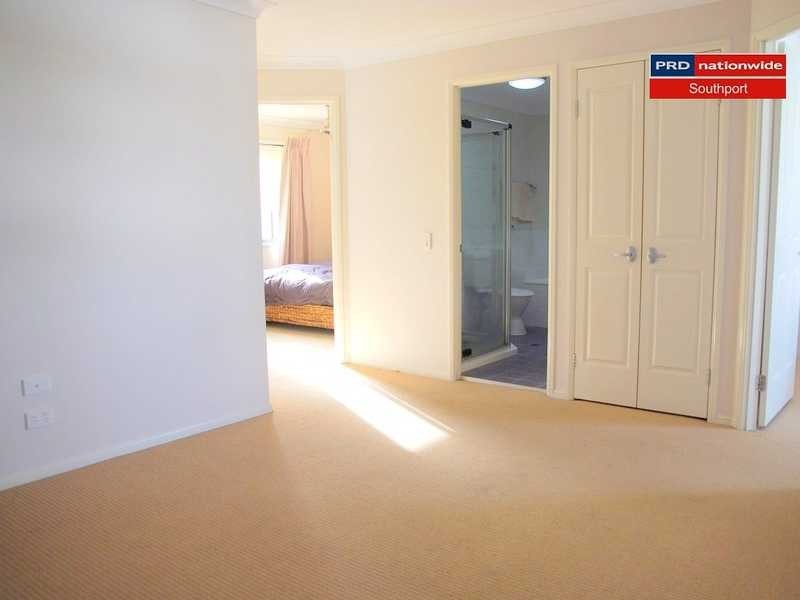 2/212 Nerang Street, Southport QLD 4215