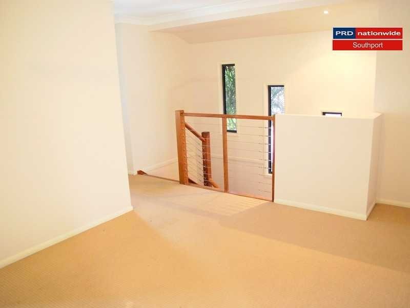 2/212 Nerang Street, Southport QLD 4215