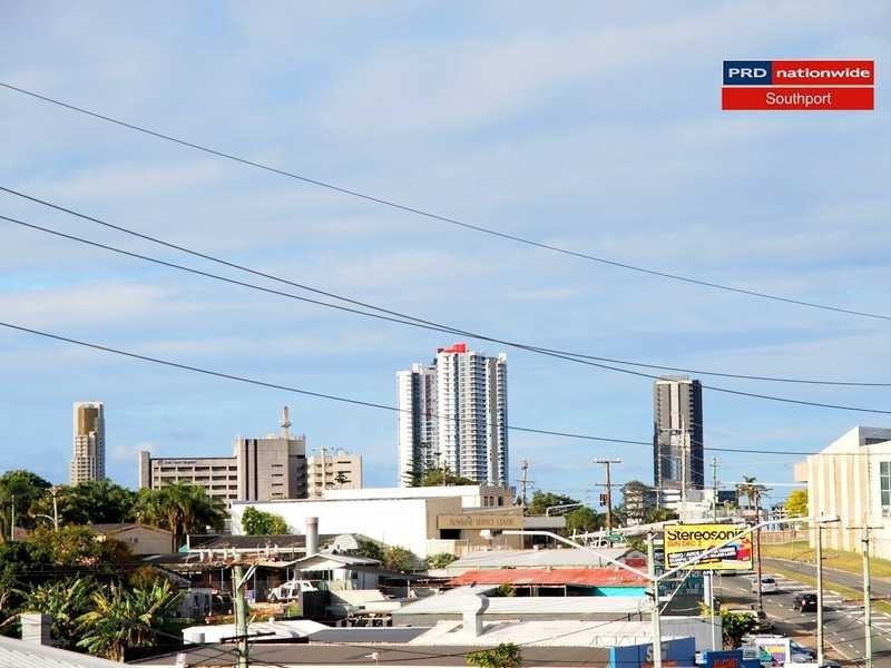 2/212 Nerang Street, Southport QLD 4215