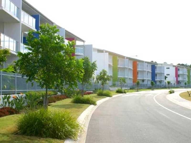Unit 25/98 University Drive, Varsity Lakes QLD 4227