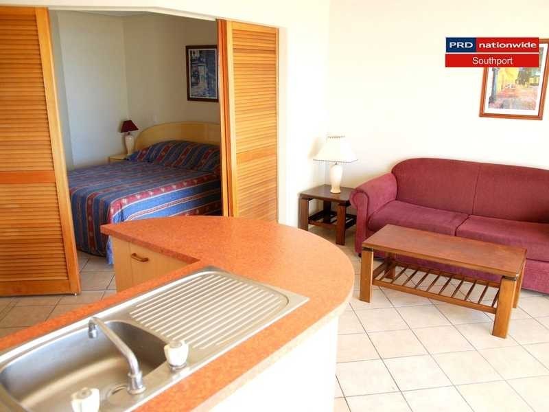 Unit 70/106 Marine Parade ‘Rays Resort’, Southport QLD 4215