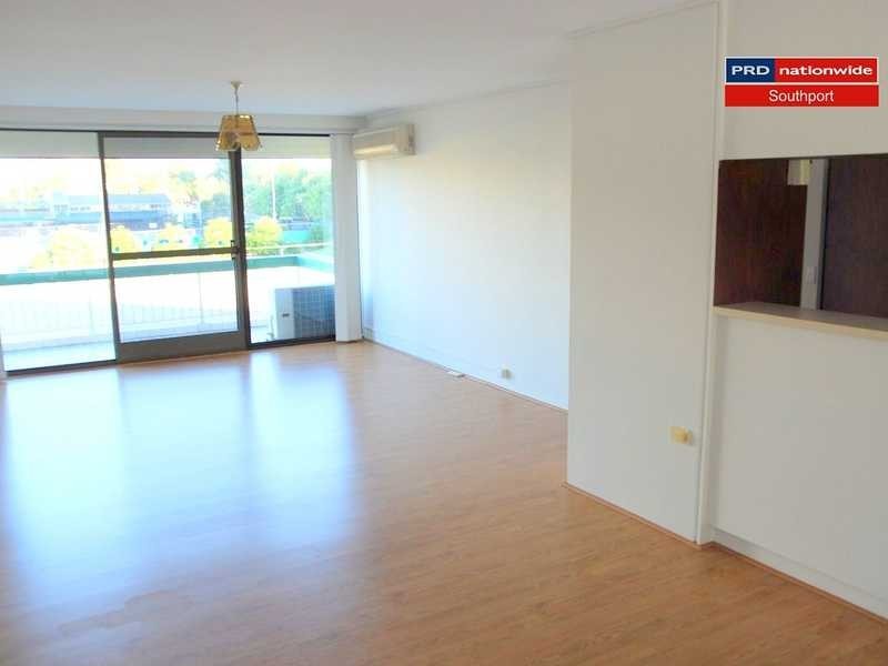 Unit 9/2 Marine Parade, Southport QLD 4215