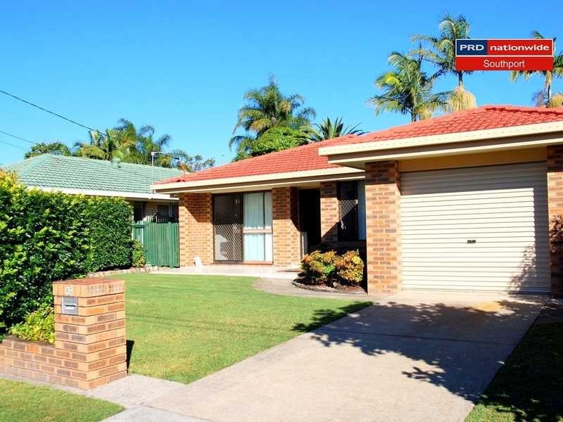 40 Broadwater Street, Runaway Bay QLD 4216