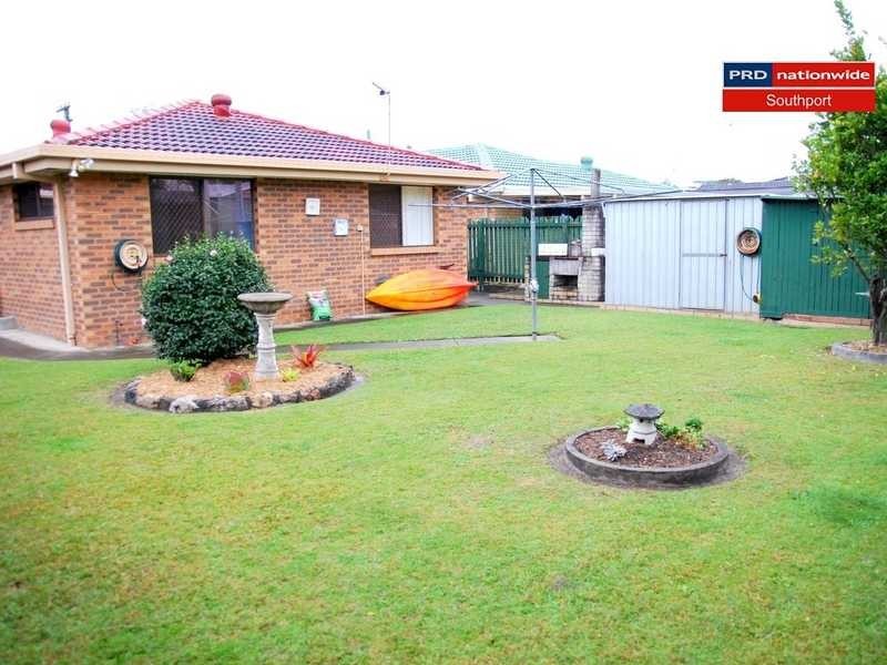 40 Broadwater Street, Runaway Bay QLD 4216