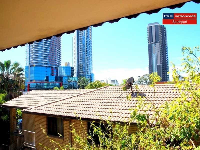 Unit 4/89 Queen Street, Southport QLD 4215