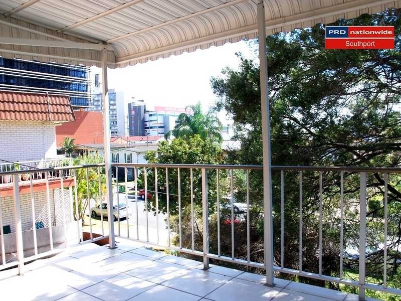 Unit 4/89 Queen Street, Southport QLD 4215