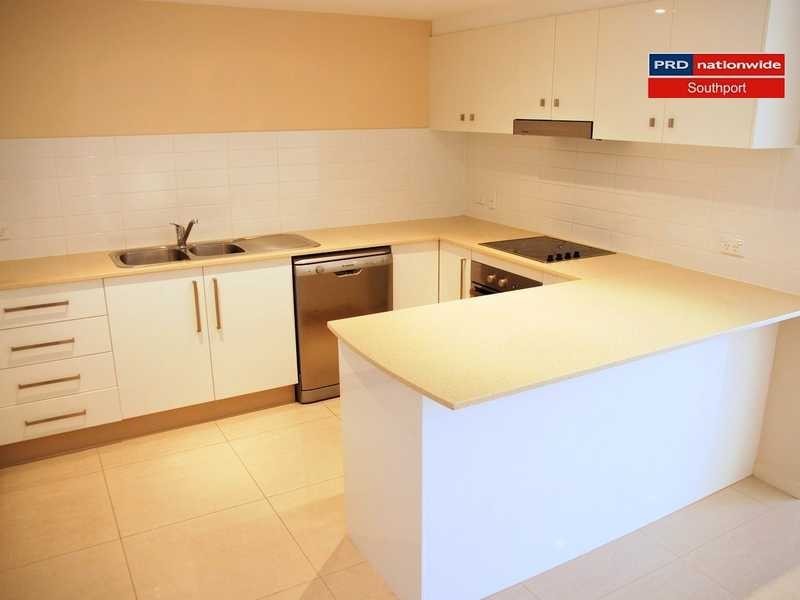 Unit 8/24-26 Parker Street, Labrador QLD 4215