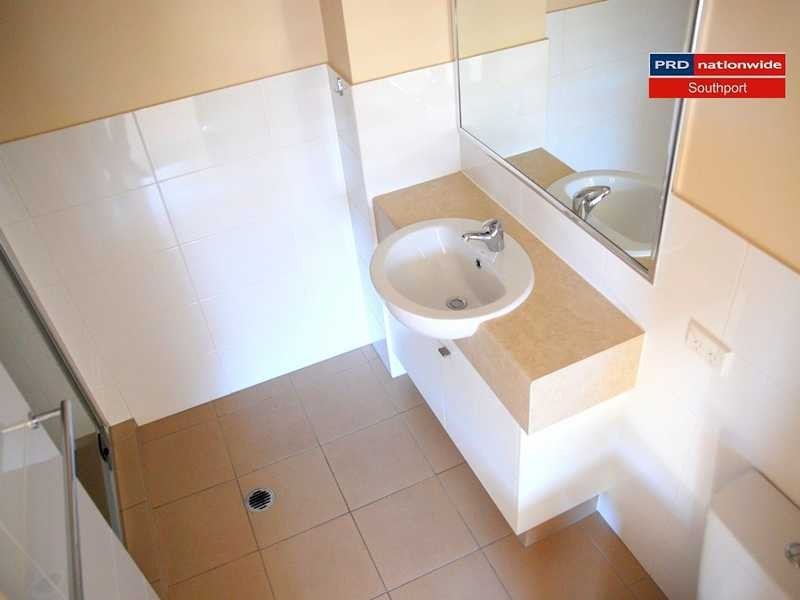 Unit 8/24-26 Parker Street, Labrador QLD 4215