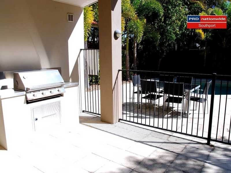 Unit 8/24-26 Parker Street, Labrador QLD 4215