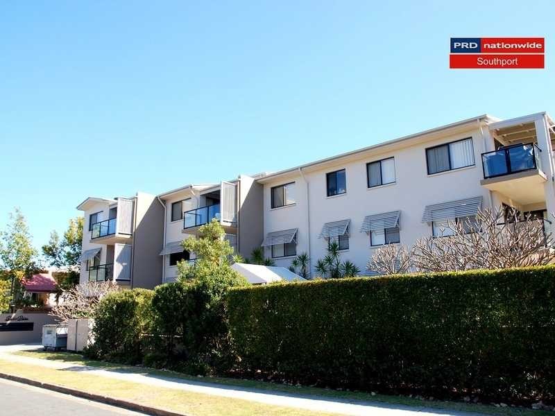Unit 8/24-26 Parker Street, Labrador QLD 4215