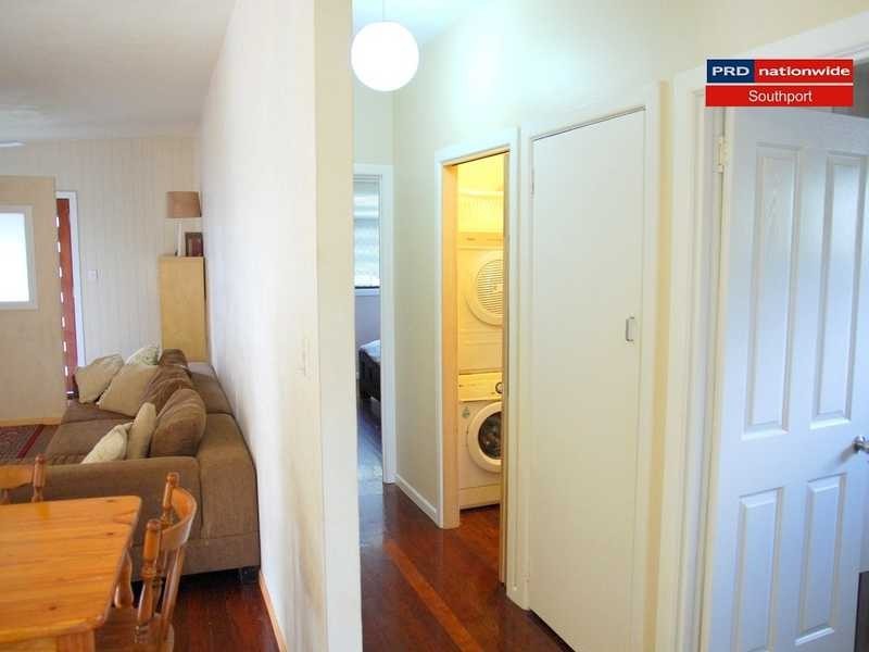 6 The Glen, Southport QLD 4215