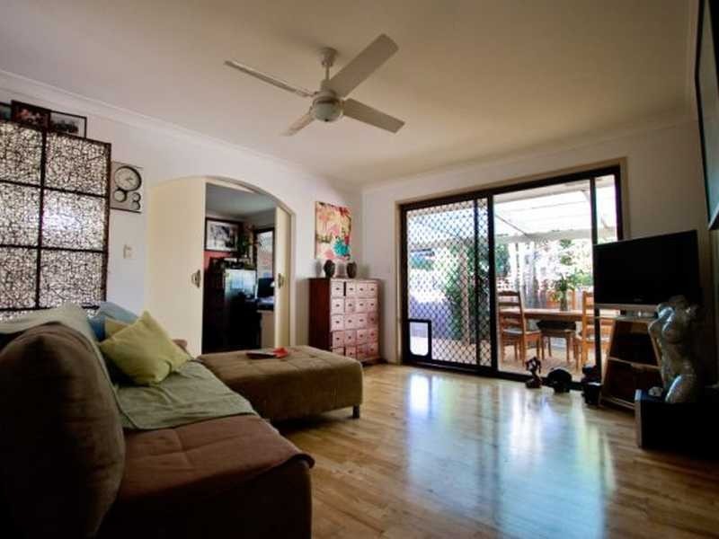 2/58 Blake Street, Southport QLD 4215